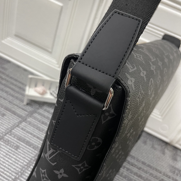 ルイヴィトンバッグ素材ディテール